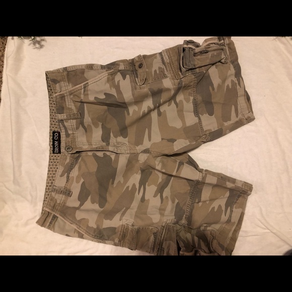 Comfy camo cargo short - Picture 2 of 3